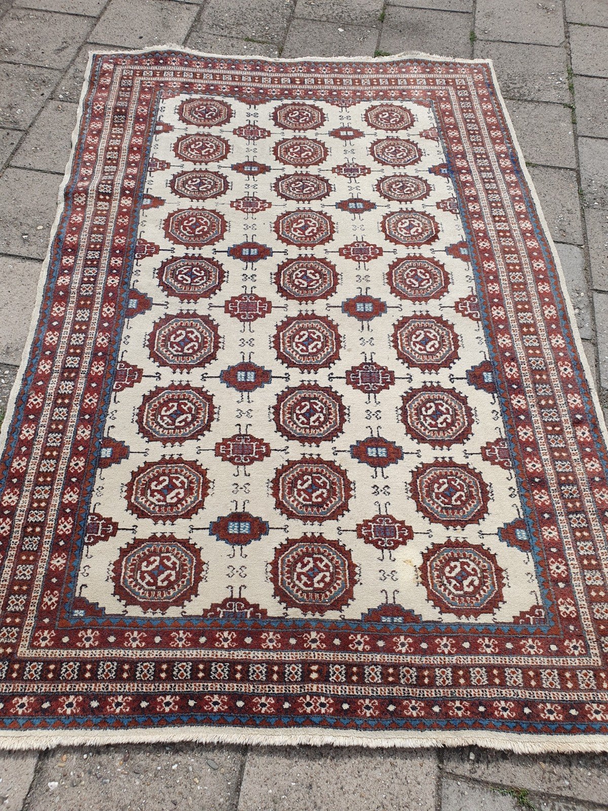 Perzisch tapijt 199x122 cm.