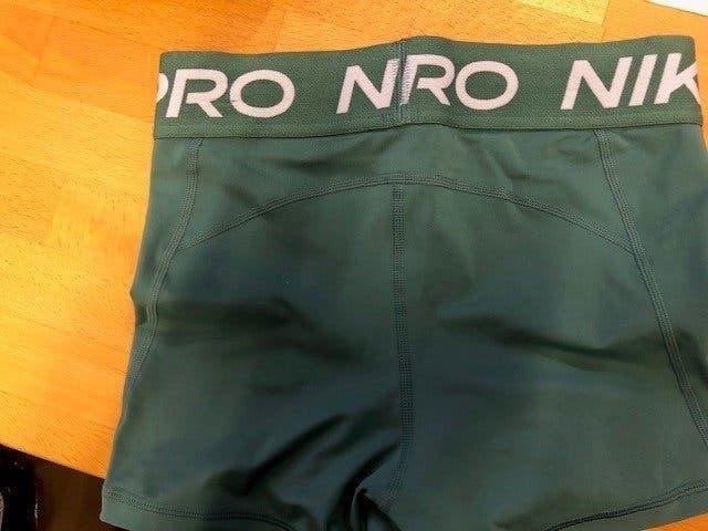 Nike Pro  sportbroek groen   S, Kleding | Dames, Sportkleding, Nike, Ophalen of Verzenden, Maat 36 (S), Groen