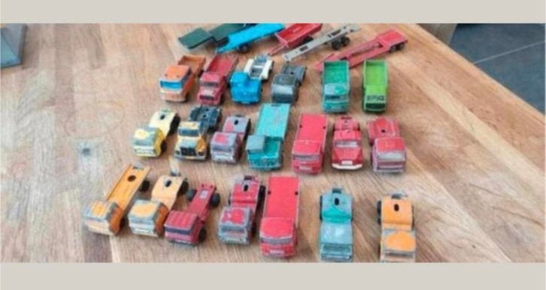 Trucks en opleggers van o.a. Majorette, Matchbox, Efsi, Ophalen of Verzenden, Gebruikt, Bus of Vrachtwagen