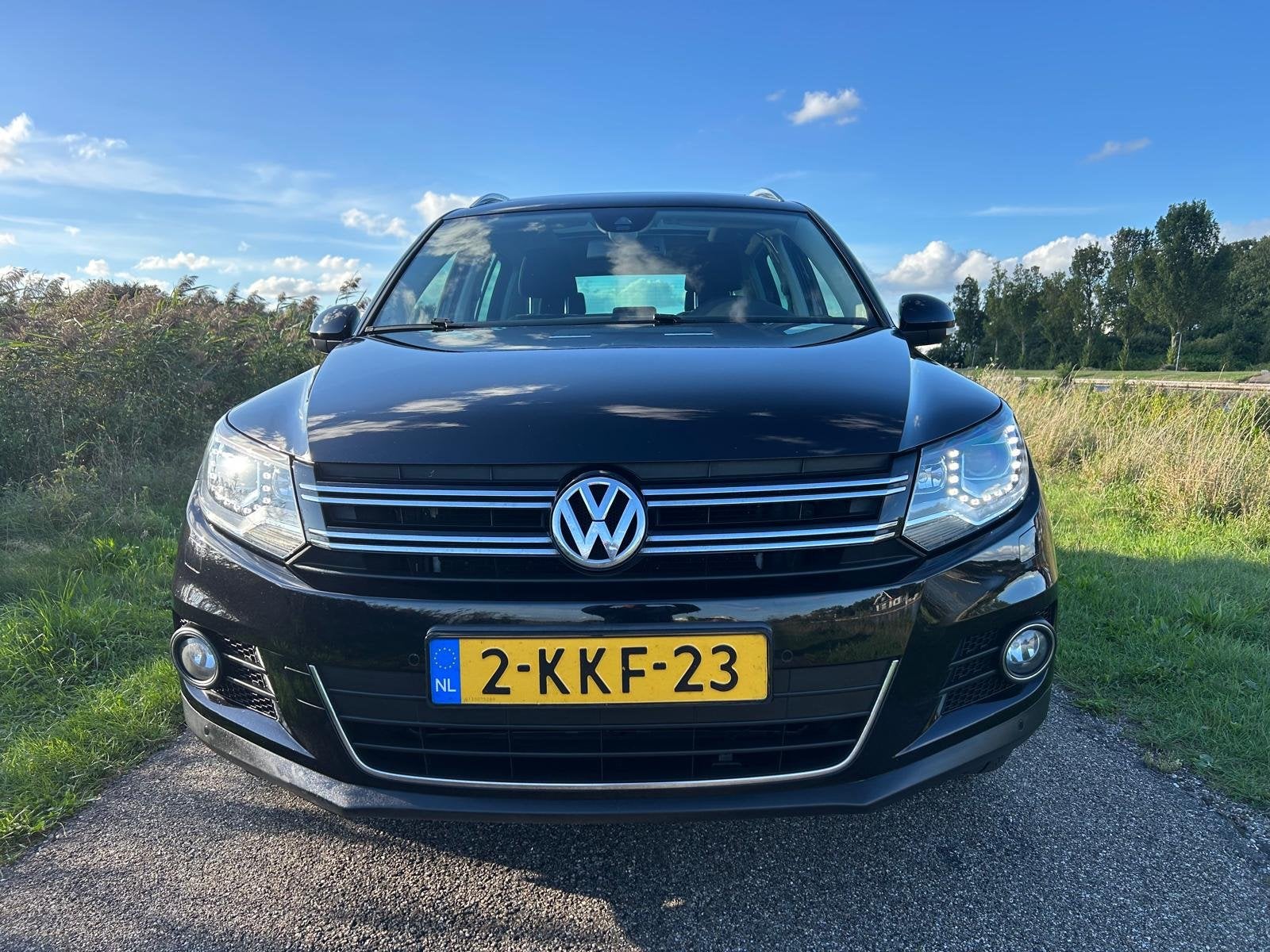 Foto 3 van Volkswagen Tiguan 1.4 TSI Sport&Style | Pano | Trekhaak | Na