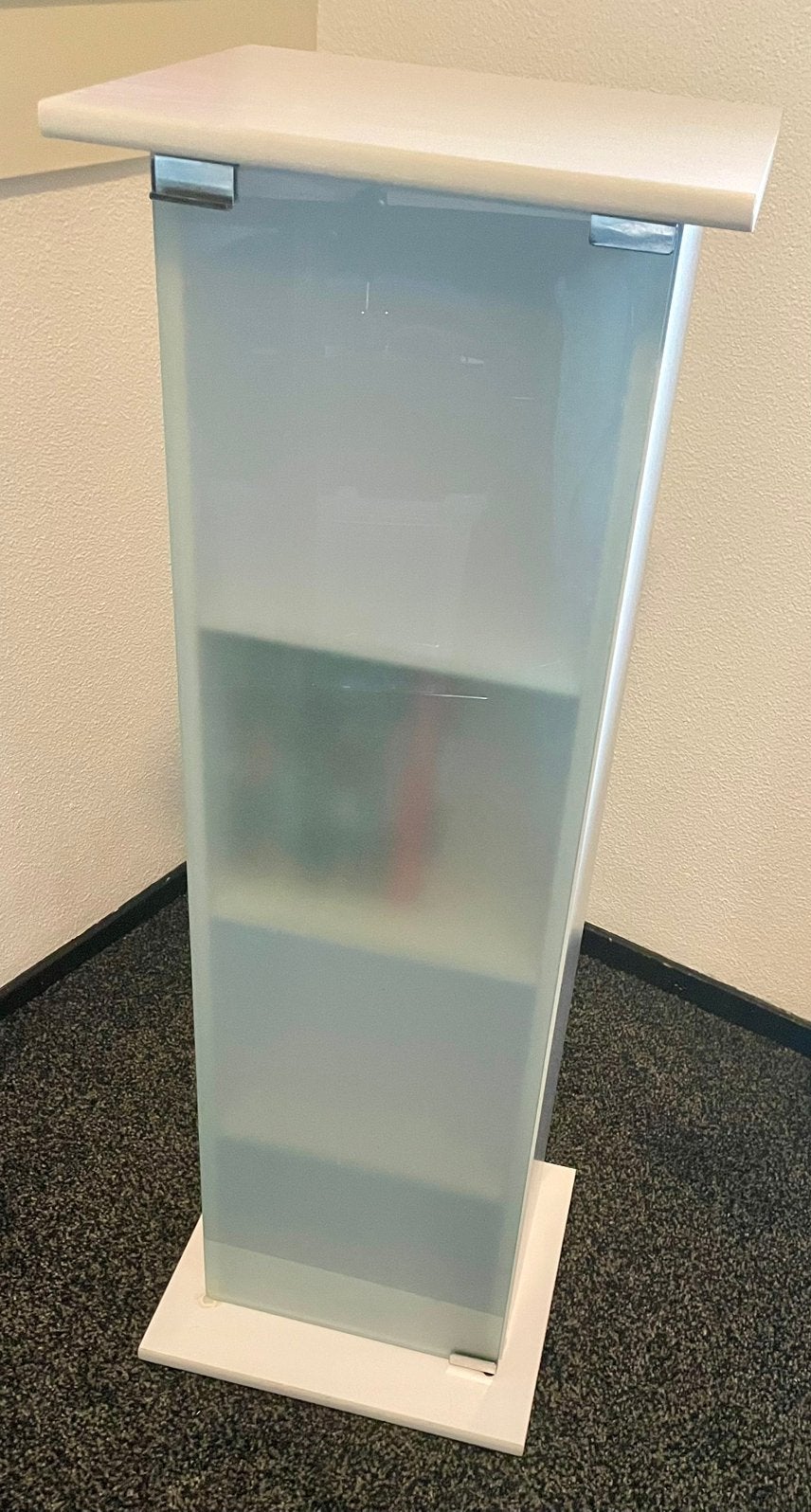 DVD-kast met glazen deur Ruimte voor 60 DVD’s, Ophalen, Zo goed als nieuw, Hout, Cd's of Dvd's