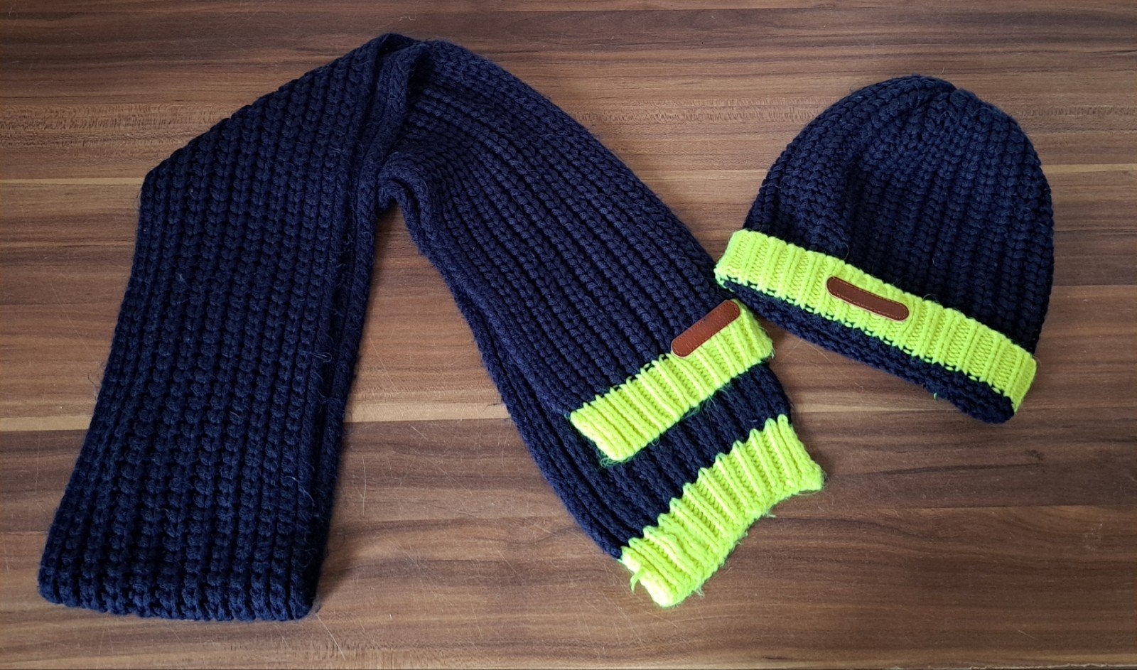 Muts en sjaal set - Moodstreet, Kinderen en Baby's, Ophalen of Verzenden, Zo goed als nieuw, 104 of kleiner, Meisje