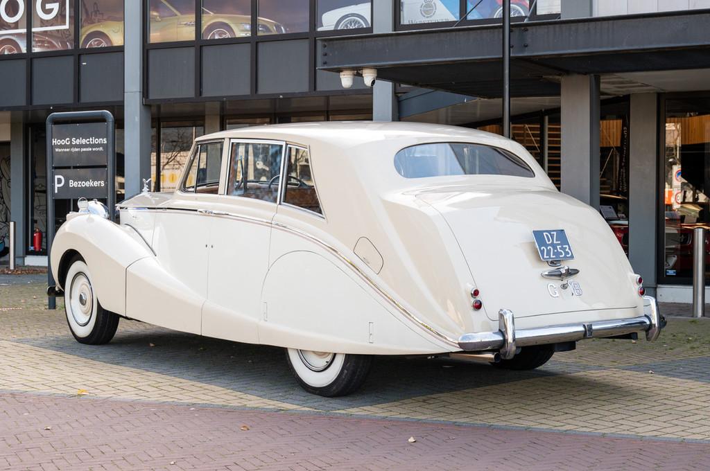 Rolls-Royce Silver Wraith Hooper LWB (bj 1954, automaat), Automaat, Stof, Beige, Overige kleuren