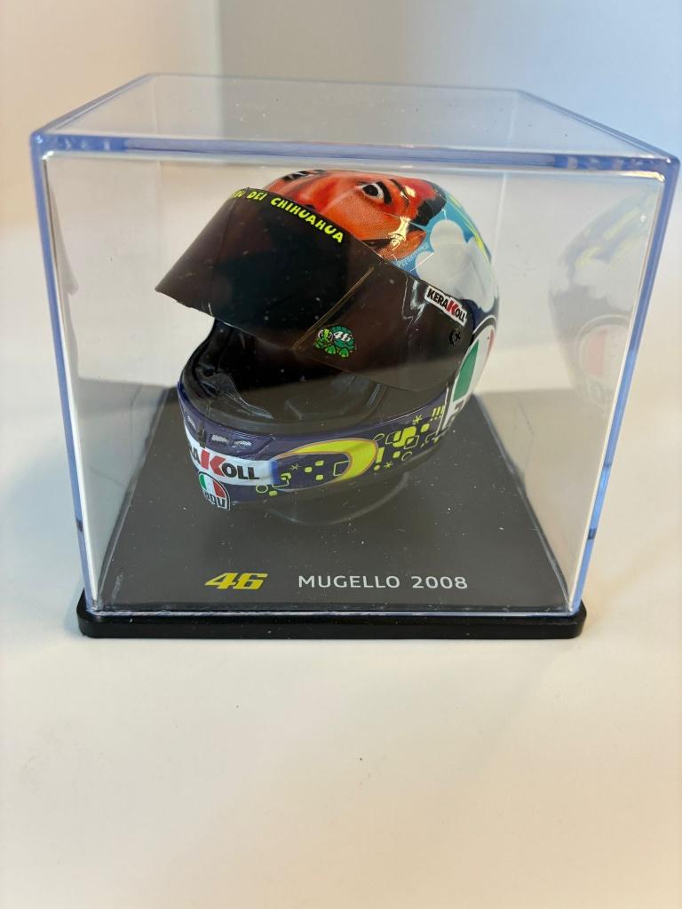 69748: Helm - MotoGP - Valentino Rossi - Mugello 2008 - 1:5, Overige typen, Zo goed als nieuw, Bachsatztstr. 54 D 72131 Ofterdingen, Germany