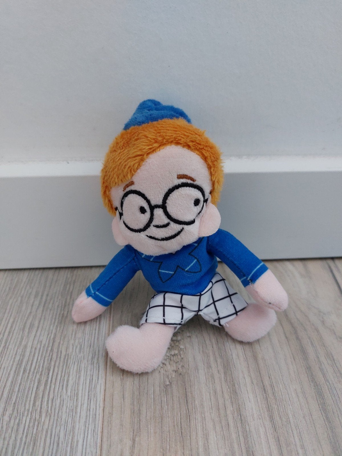 Knuffel vingerpop boek Maximiliaan modderman jongen L1450, Ophalen of Verzenden, Zo goed als nieuw