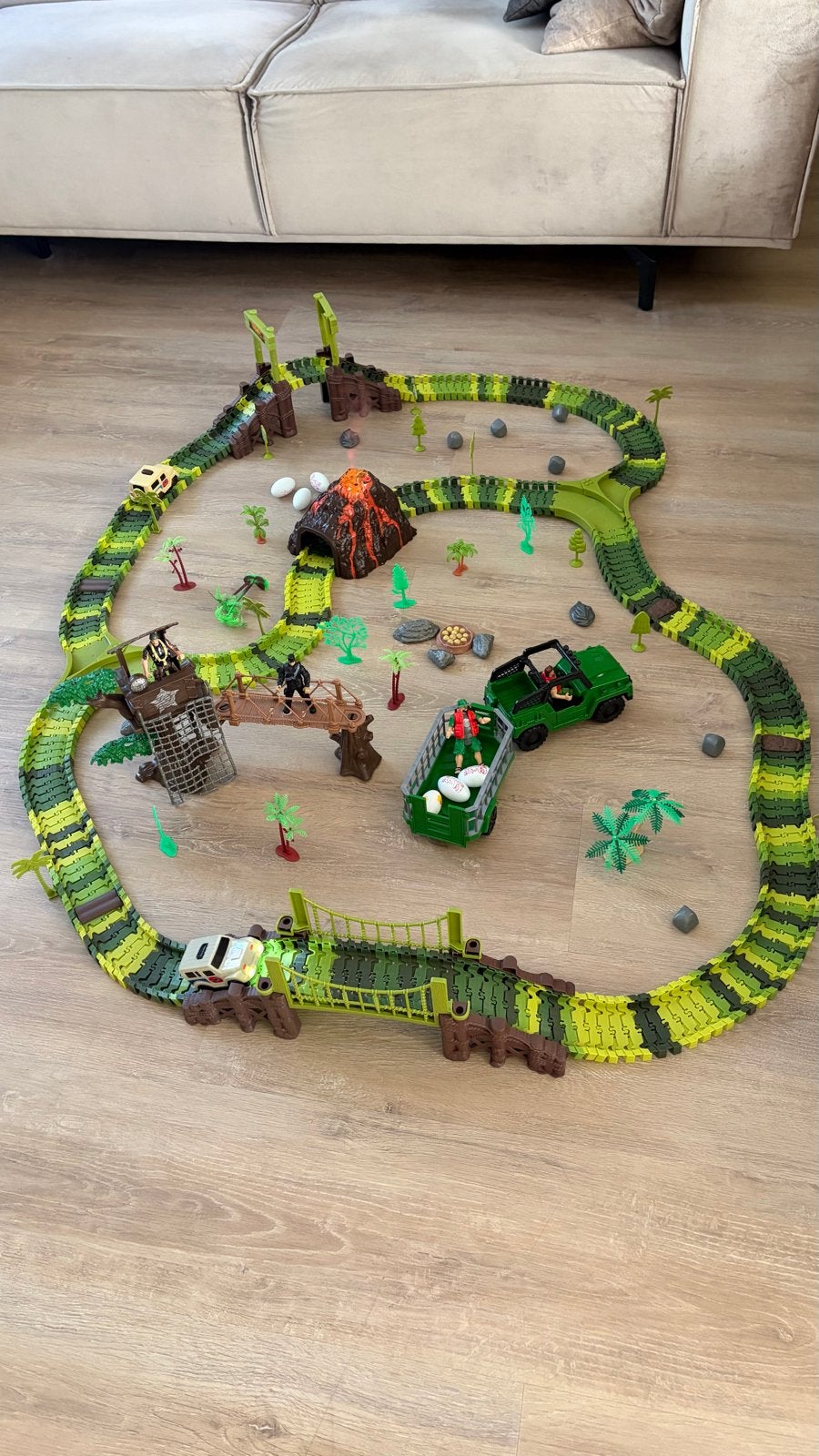 Dino Baan met Rokende Rots en Accessoires, Ophalen of Verzenden, Gebruikt, Jongen of Meisje