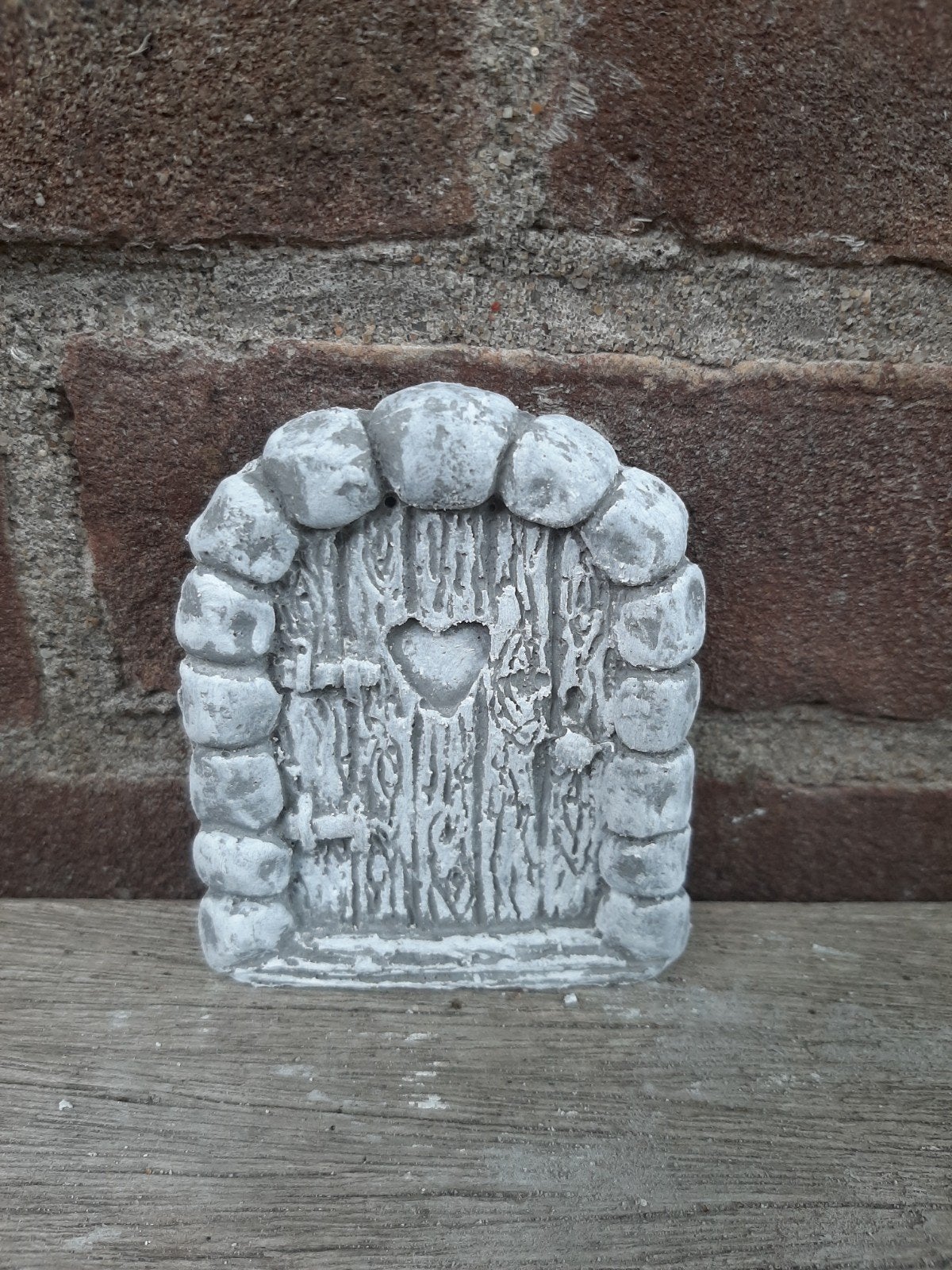 Elfendeurtje betonnen beeldje tuinbeeldje droomdeurtje beton, Tuin en Terras, Tuinbeelden, Ophalen of Verzenden