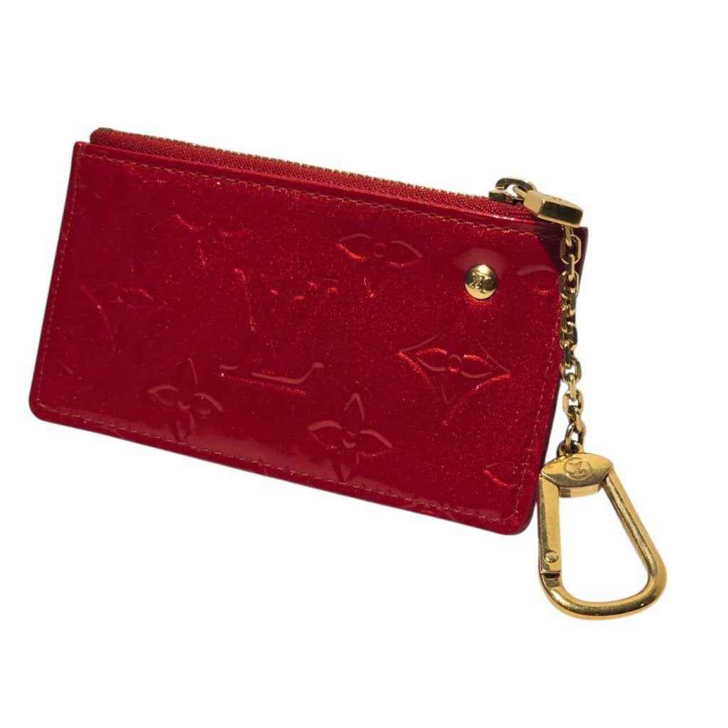 Louis Vuitton Vernis Key Pouch Red 2007 | Nette Staat, Louis Vuitton, Gebruikt, Support@louisvuitton.com, 2 Rue du Pont Neuf
75001 Paris
France