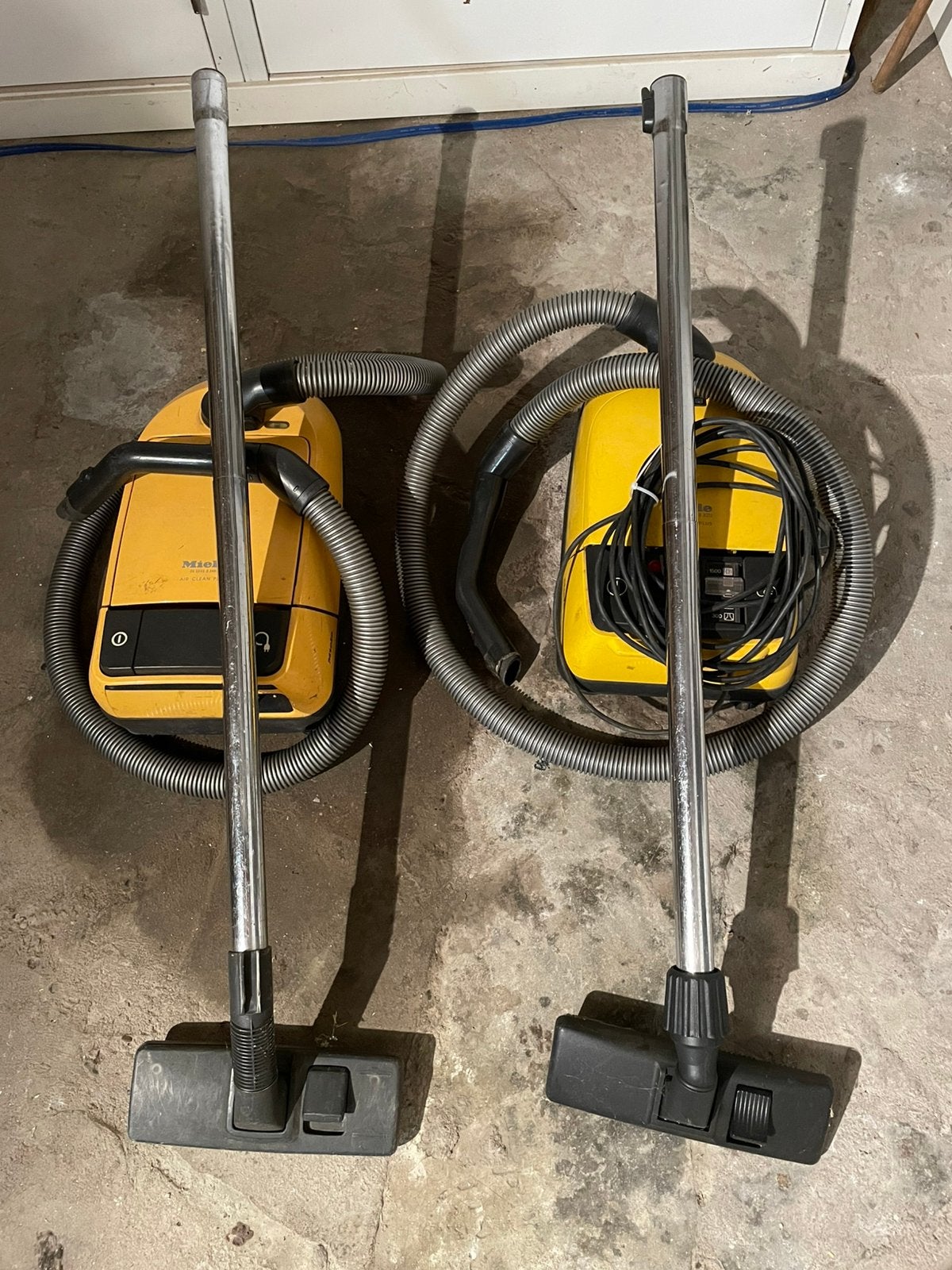 2 x miele stofzuiger, Verzenden, Gebruikt