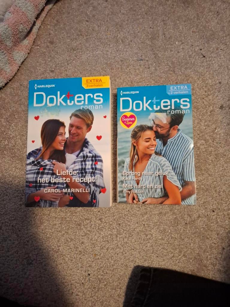2 Harlequin Doktersroman boeken - Liefde & Geluk, Ophalen of Verzenden, Zo goed als nieuw, Carol Marinelli, Lisa Hardy, Mit hart en ziel, Amy Ruttan