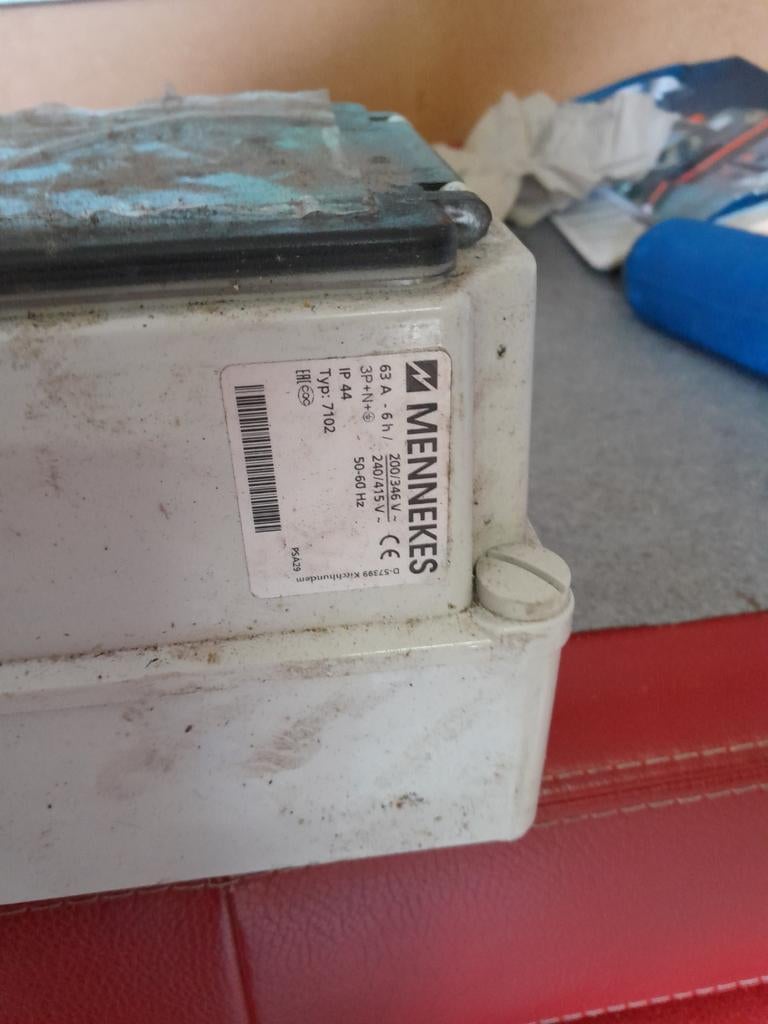 Mennekes 3P+N+A 63A 400V CEE stekkerdoos, Ophalen of Verzenden
