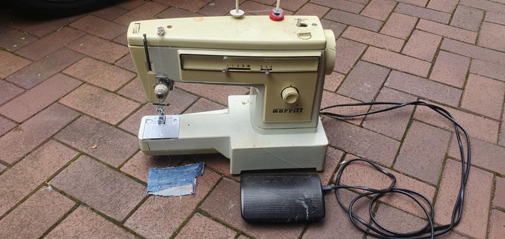 Naaimachine Merritt 161, Hobby en Vrije tijd, Naaimachines en Toebehoren, Ophalen, Gebruikt, Naaimachine, Overige merken