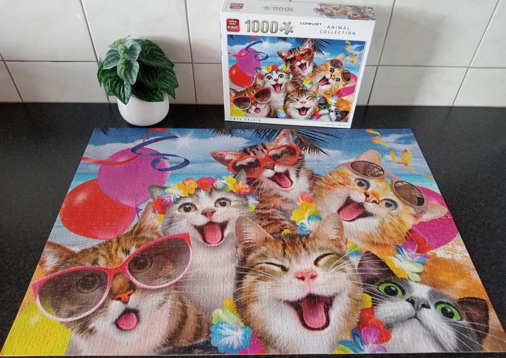 King Puzzel " Katten Selfie ", Ophalen of Verzenden, 500 t/m 1500 stukjes, Zo goed als nieuw, Legpuzzel