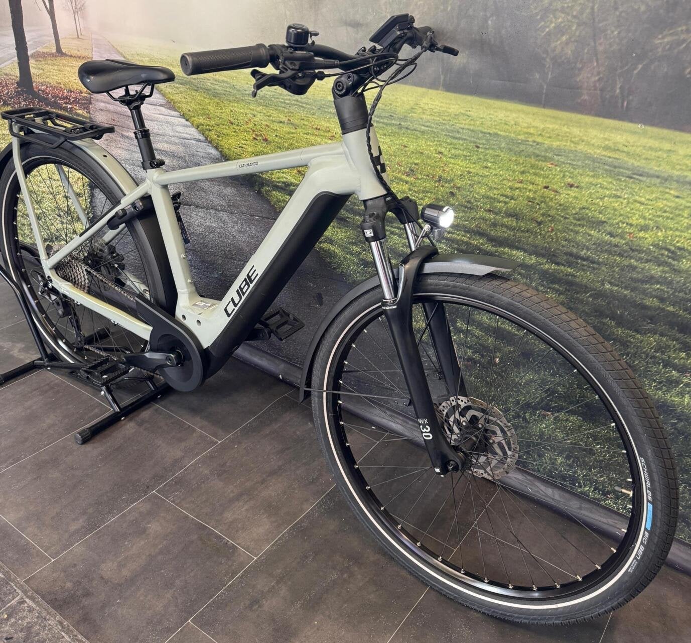 DEMO Cube Kathmandu Electrische fiets - Bosch CX Middenmotor, Fietsen en Brommers, Elektrische fietsen, Zo goed als nieuw, 47 tot 51 cm