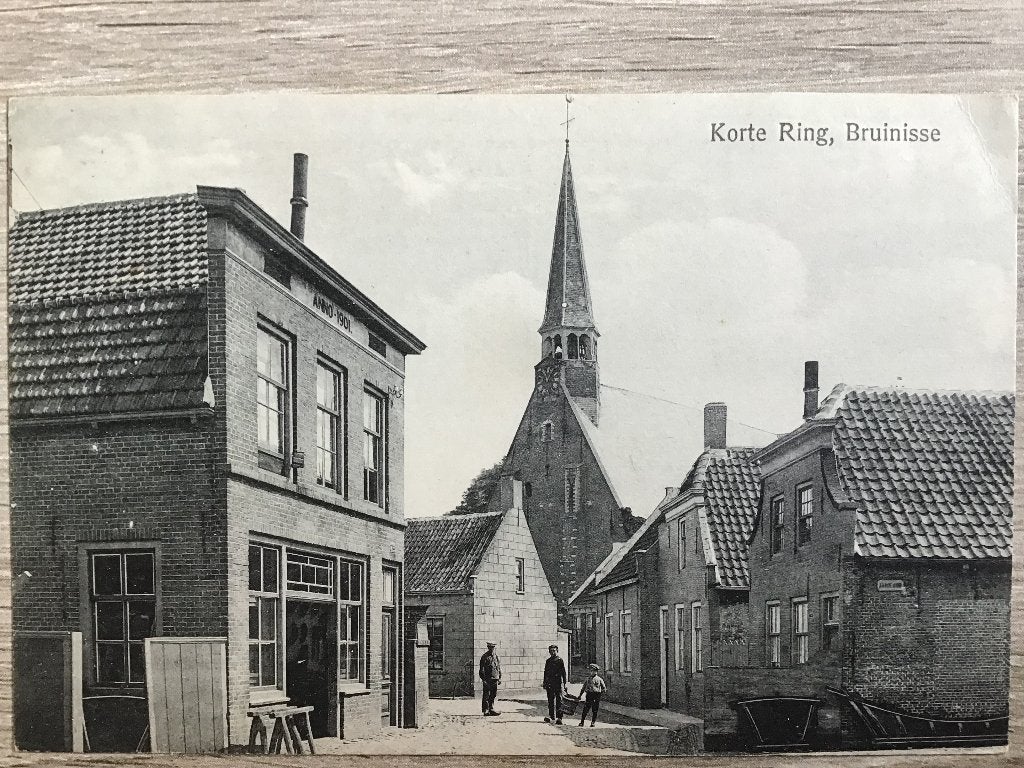 Oude Ansichtkaart Bruinisse, Korte Ring met kerk, 1919, Verzamelen, Ophalen of Verzenden, Voor 1920, Gelopen, Zeeland