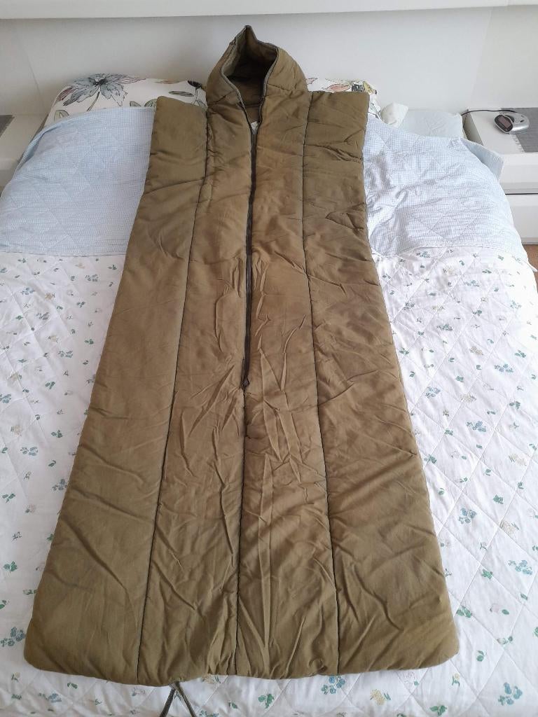 MILITAIRE SLAAPZAK MET CAPUCHON, Ophalen, Gebruikt