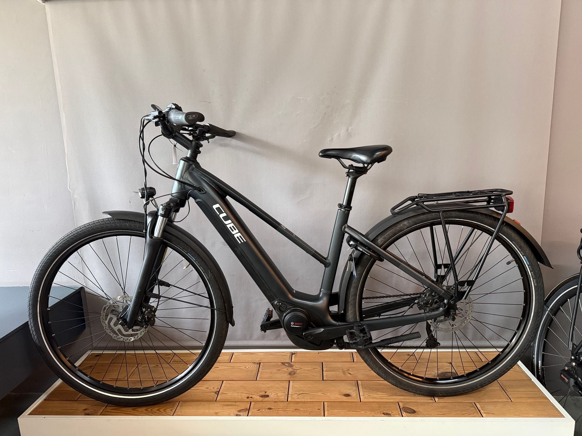 Elektrische fiets CUBE TOURING BOSCH PERFORMANCE