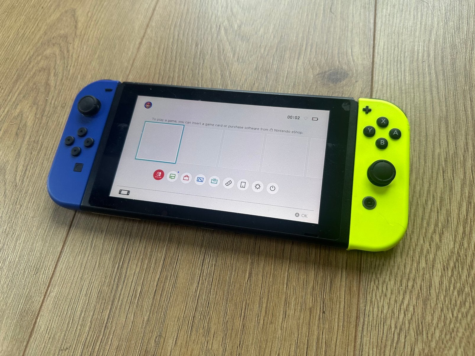 Nintendo Switch Inclusief Joy-Cons Werkt Nog Goed!!!, Spelcomputers en Games, Ophalen of Verzenden, Zo goed als nieuw, Met 2 controllers