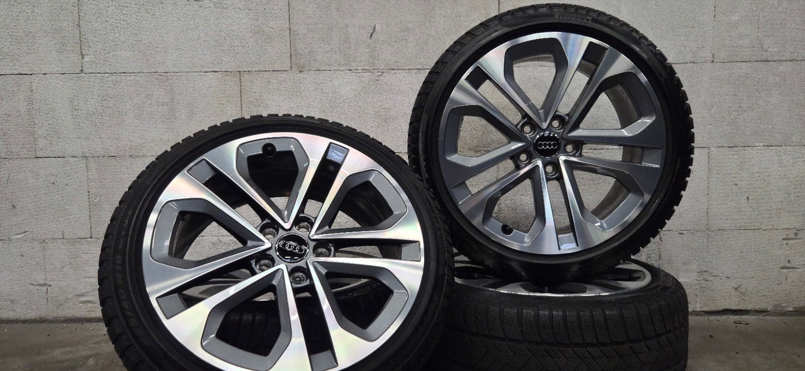 18" Audi A3 S3 VW Golf Seat Leon velgen winterbanden zgan, Auto-onderdelen, Banden en Velgen, 18 inch, Gebruikt, Banden en Velgen
