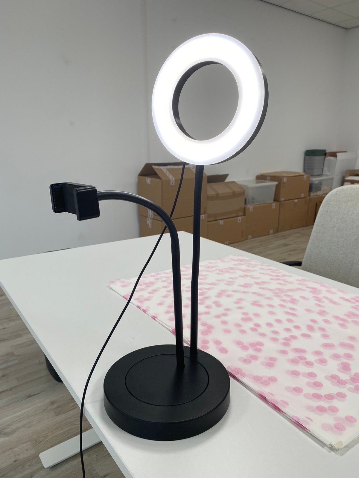 IKEA ringlamp met telefoonhouder LANESPELARE NIEUW, Audio, Tv en Foto, Fotografie | Fotostudio en Toebehoren, Ophalen, Zo goed als nieuw