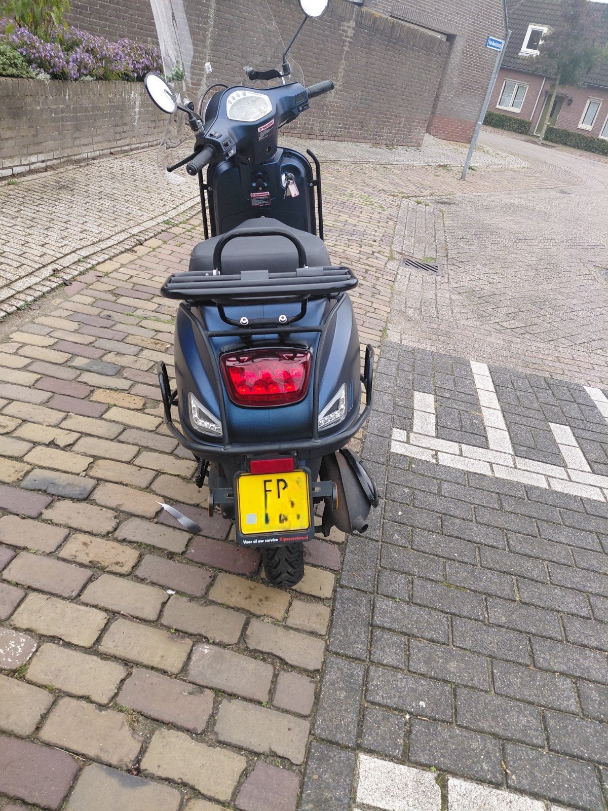 Blauwe BTC RIVA scooter 05-2023,dealer onderhouden, Gebruikt, Benzine, Ophalen, Overige merken