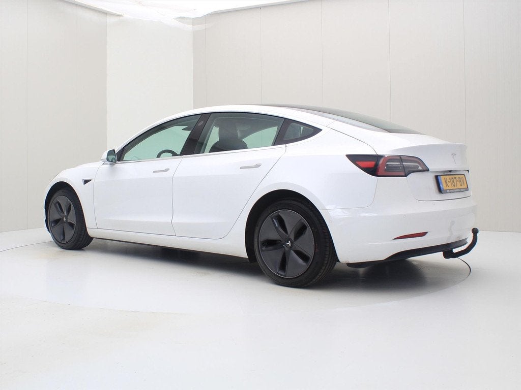 Tesla Model 3 Standard RWD Plus [ TREKHAAK+LFP-ACCU+AUTOPILO, Automaat, Gebruikt, Zwart, Multifunctioneel stuurwiel