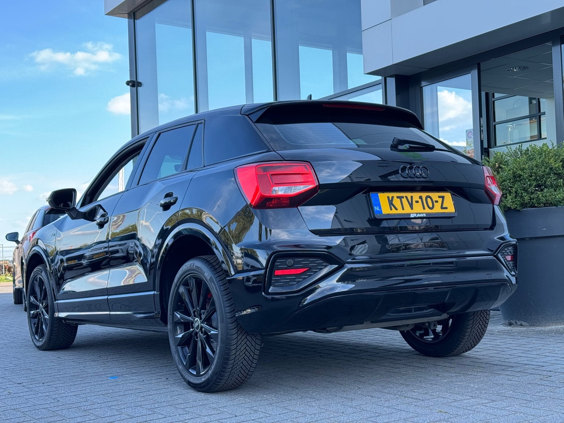 Audi Q2 35 TFSI Advanced edition * Camera * Virtual Cockpit, Dealer onderhouden, Stof, 4 cilinders, Zwart