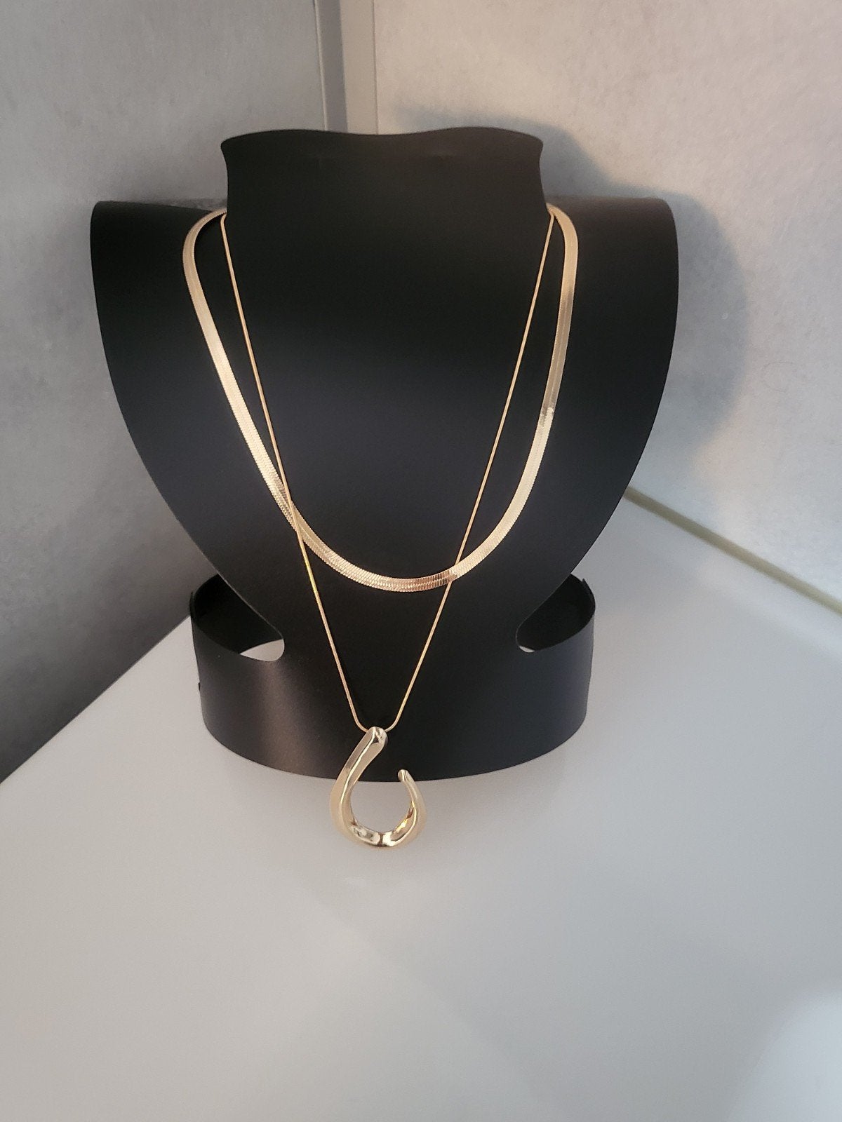 Gouden ketting met steek oorbellen. Als set, Overige materialen, Hangers, Nieuw, Ophalen of Verzenden