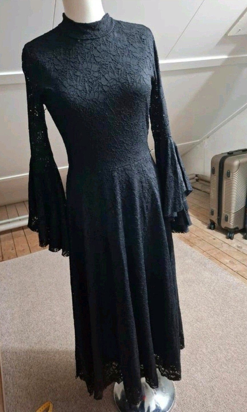 Elegante Zwarte Kanten Jurk - fame Istanbul (Maat S), Fame Istanbul, Zwart, Ophalen of Verzenden, Maat 36 (S)