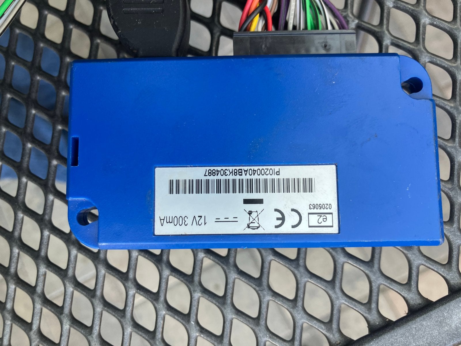 Parrot CK3100 Carkit met bekabeling, Ophalen of Verzenden, Gebruikt