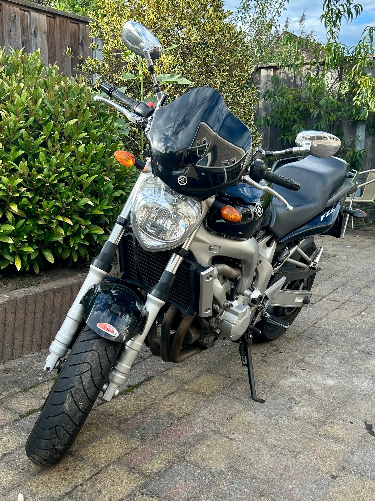 Yamaha FZ6 met dubbele Leovince SBK uitlaten, Sportuitlaat, 4 cilinders, Motorrijbewijs A, Gebruikt