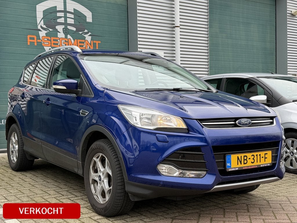 Ford Kuga 1.5 Titanium / Trekhaak / Camera / Cruise / NAP /, Euro 6, 4 cilinders, Blauw, Leder en Stof