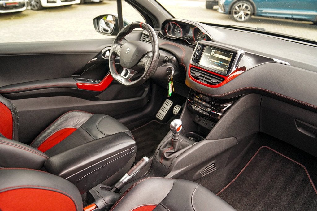 Peugeot 208 1.6 THP GTi | Luxe Leder | JBL Surround Sound |, Auto's, Voorwielaandrijving, Euro 5, Gebruikt, Zwart