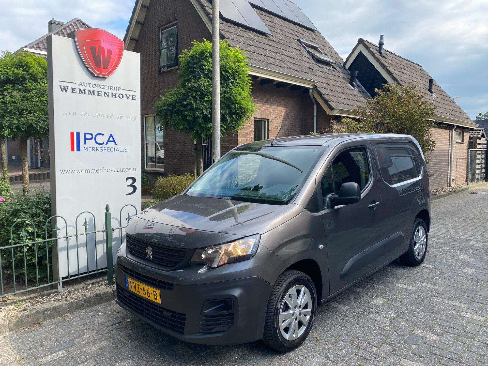 Peugeot Partner 1.5 BlueHDi 100 S&S L1 (bj 2023), Auto's, Bestelauto's, Voorwielaandrijving, Stof, Gebruikt, Euro 6