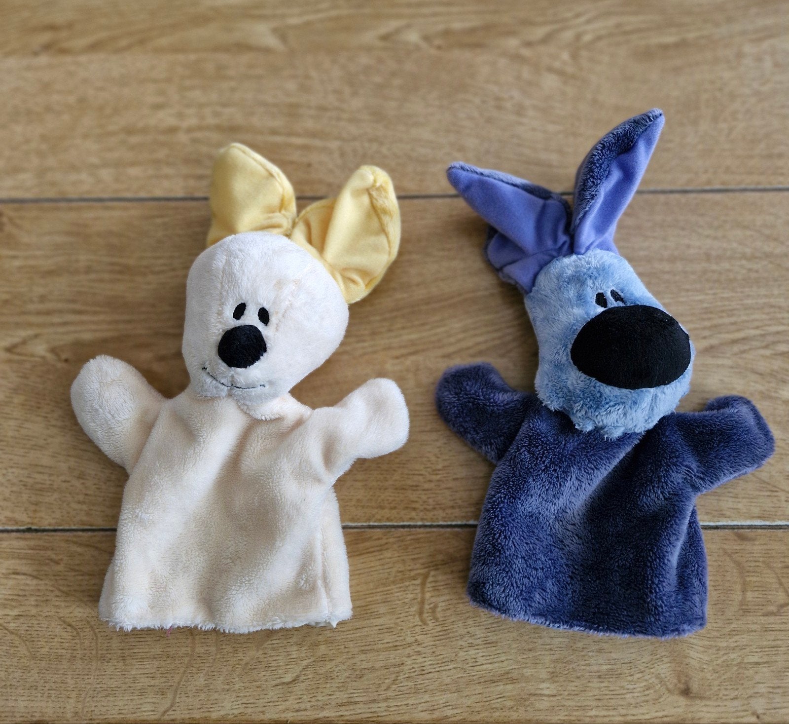 Twee Woezel en Pip handpoppen, Kinderen en Baby's, Speelgoed | Knuffels en Pluche, Ophalen of Verzenden, Zo goed als nieuw, Overige typen