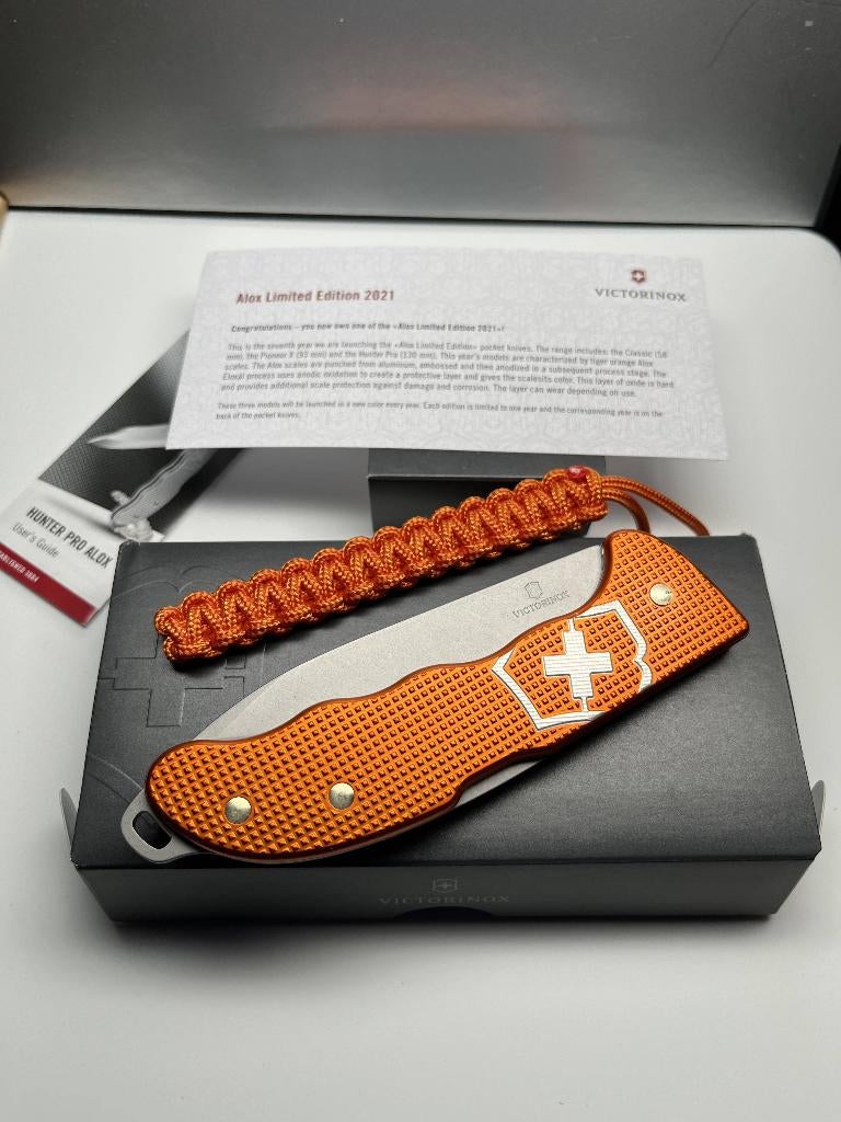 Victorinox Hunter Pro Alox 2021 Tiger Orange, Caravans en Kamperen, Ophalen of Verzenden, Nieuw