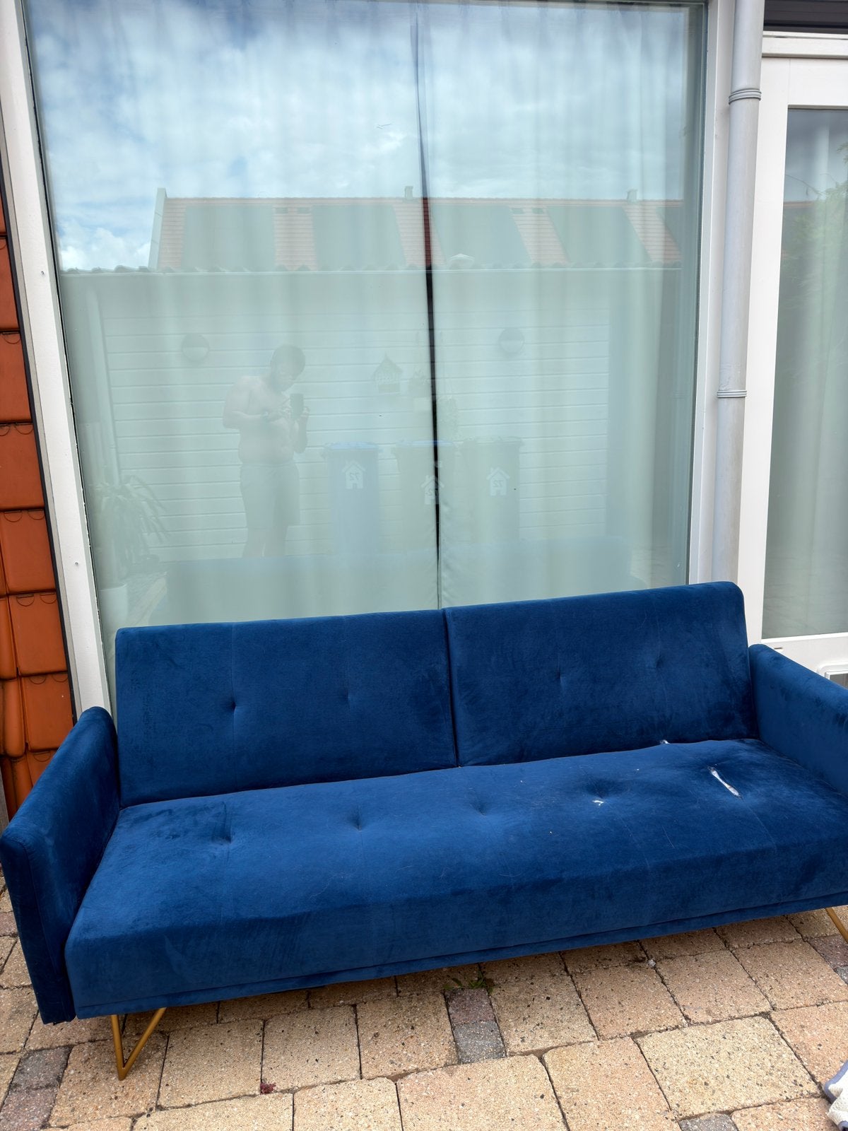 Blauwe velvet slaapbank / bank – verstelbare rugleuning, Ophalen, Zo goed als nieuw, Tweepersoons