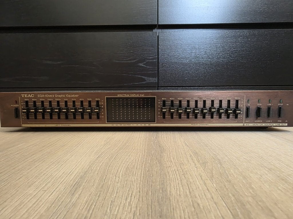 TEAC EQA-10MKII Graphic Equalizer, Ophalen, Equalizer