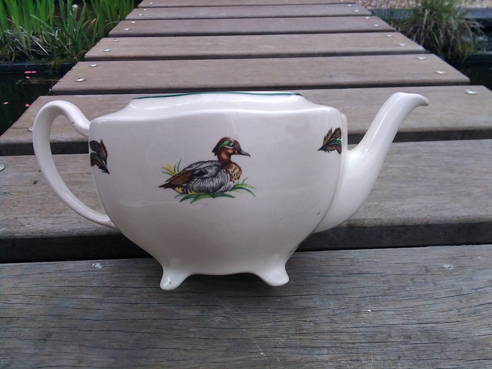 Johnson Bros Brothers theepot met eenden (deksel kapot), Ophalen of Verzenden, Gebruikt, Overige stijlen, Overige typen