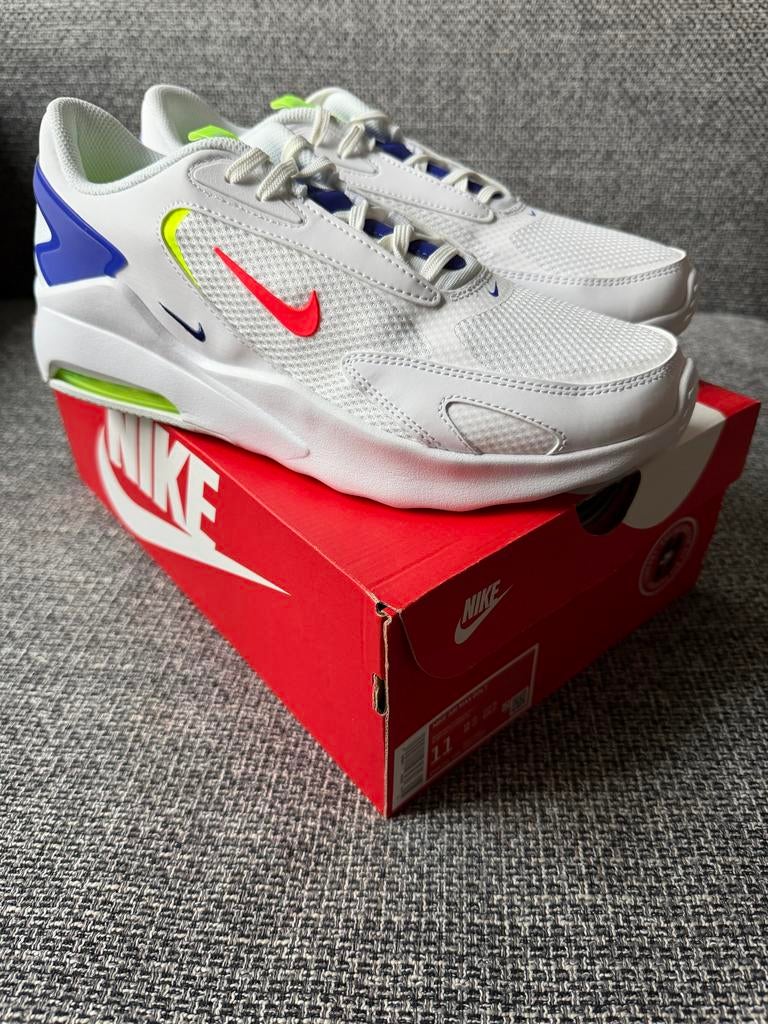 Nike Air Max Bolt maat 45, Wit, Nieuw, Ophalen of Verzenden, Sneakers of Gympen
