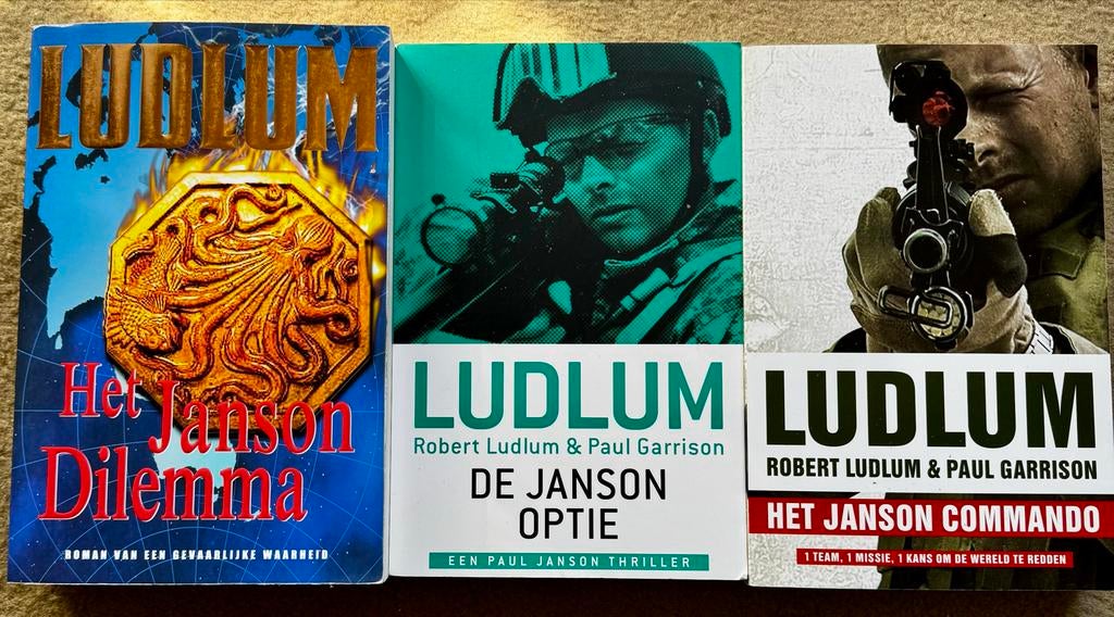 Ludlum - Paul Janson serie - 3x spionage actie thriller, Ophalen of Verzenden
