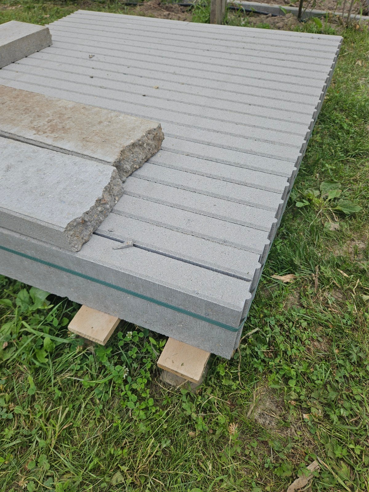 Beton bandjes nieuw grijs 21 stuks 1 koop 45 euro, Ophalen, Nieuw, Overige materialen