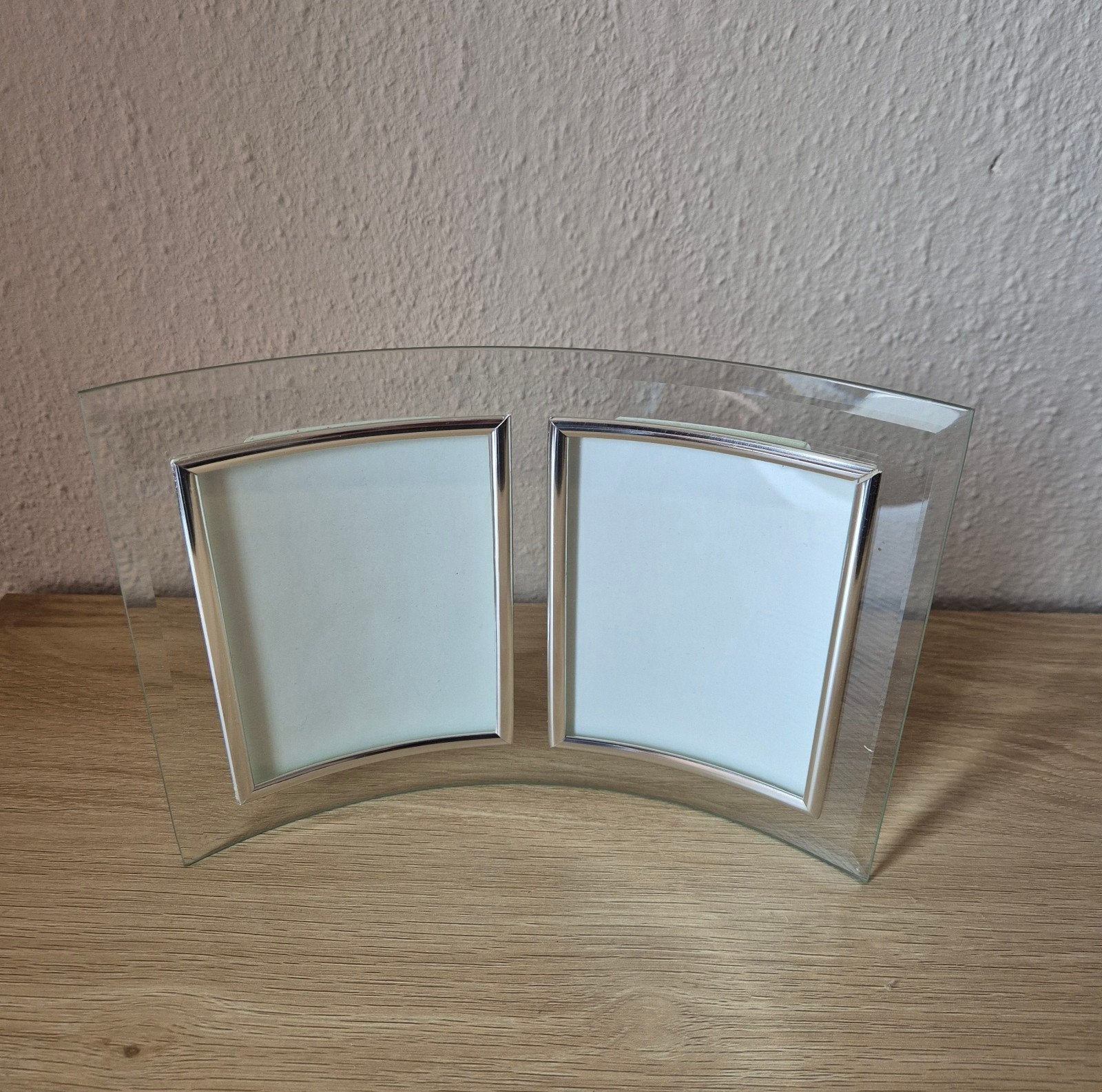 2 mooie glazen fotolijsten, voor 10x15cm en 9x13cm foto's, Overige typen, Ophalen of Verzenden, Glas, Grijs