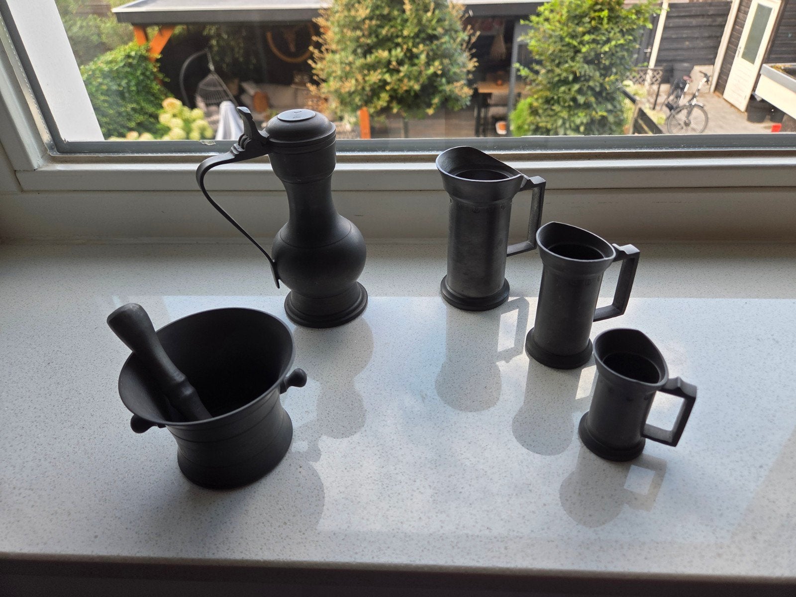 Antieke tinnen maatbekers en vijzel set, Antiek en Kunst, Ophalen of Verzenden