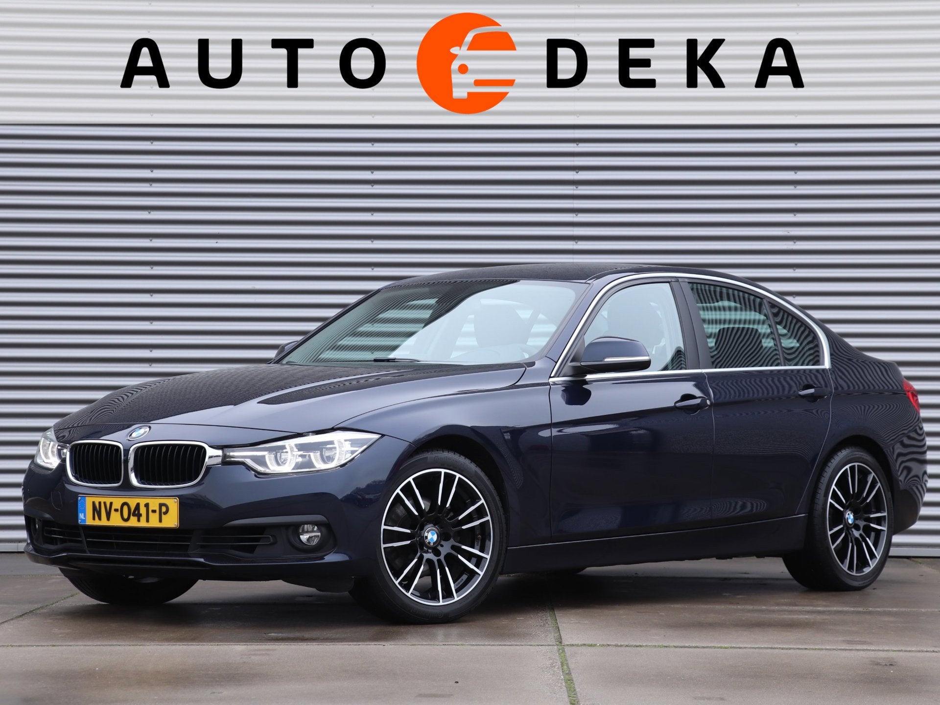 BMW 3-serie 318i Executive Automaat *Navigatie*Parkeersens.*, Auto's, Automaat, Blauw, Origineel Nederlands, Bedrijf