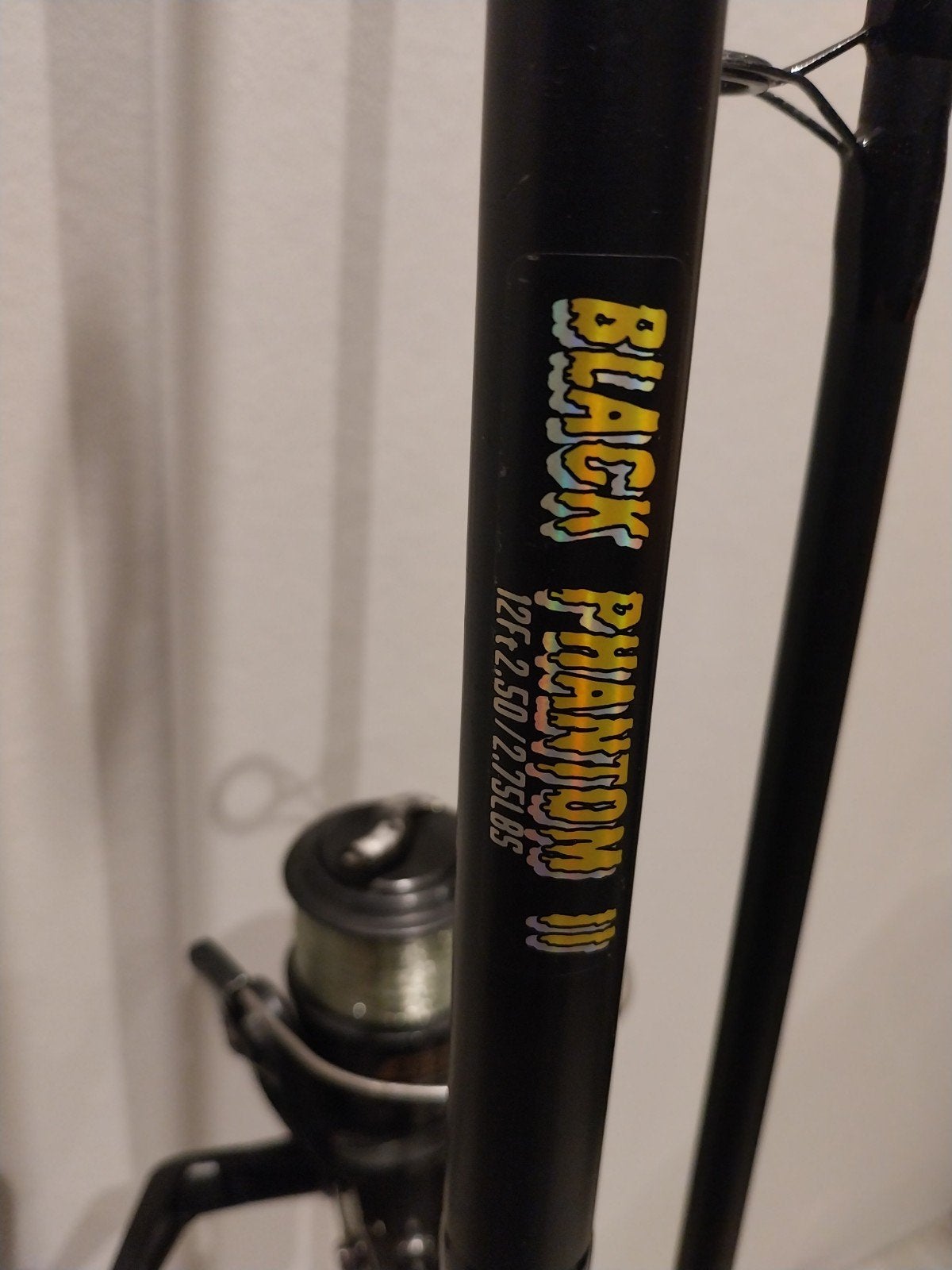 Black Phantom karperhengel met freerunner molen, Watersport en Boten, Ophalen, Gebruikt, Complete hengel