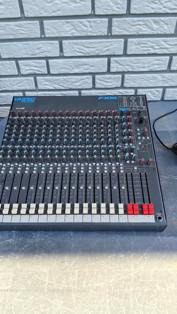 Spirit by soundcraft mengpaneel, Muziek en Instrumenten, Mengpanelen, Ophalen of Verzenden, 10 tot 20 kanalen