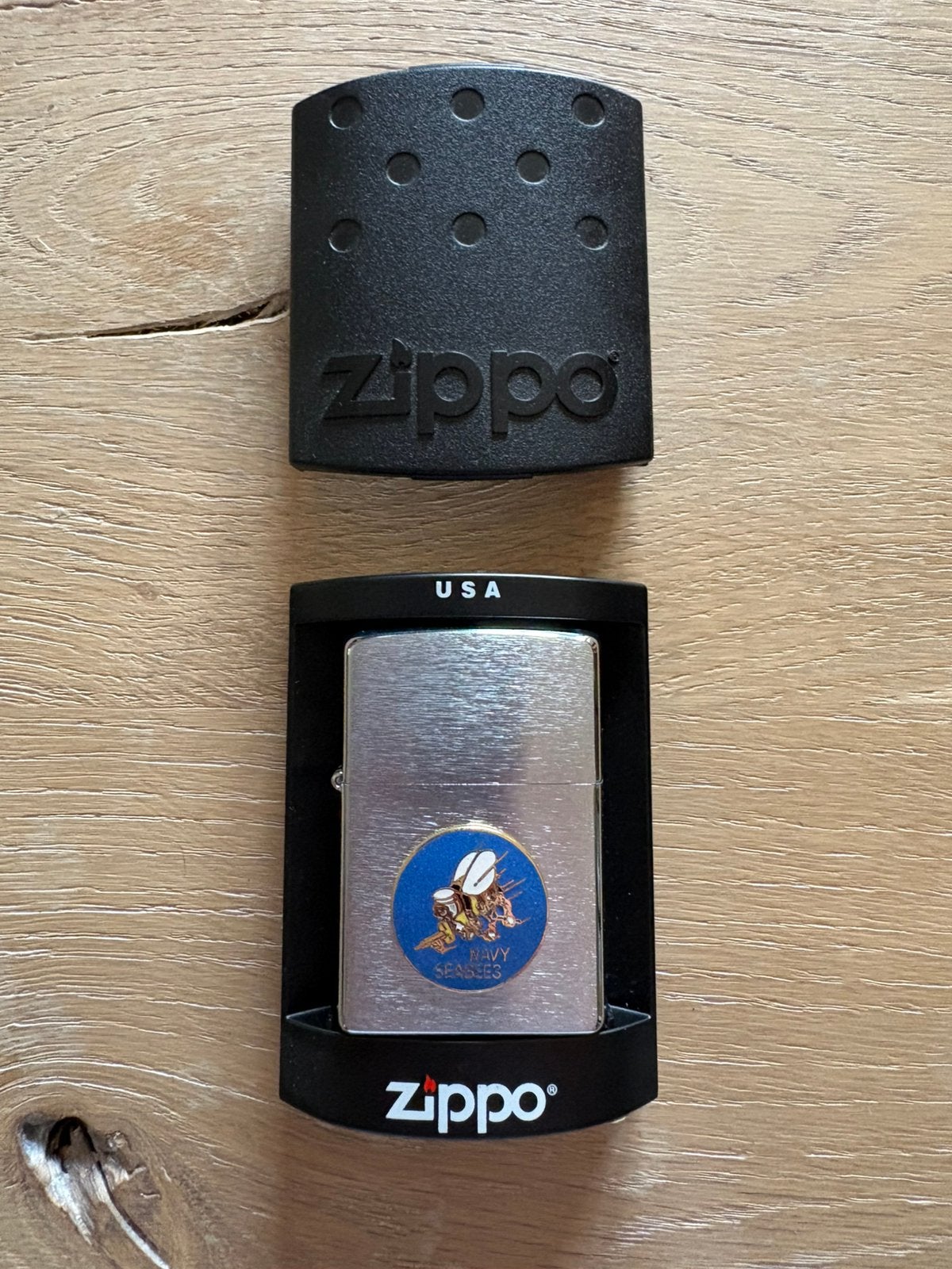 Zippo lighter US Navy Seabees nieuw !, Ophalen of Verzenden