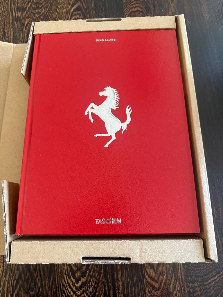 FERRARI gesigneerd TASCHEN boek, Ophalen, Nieuw, Ferrari