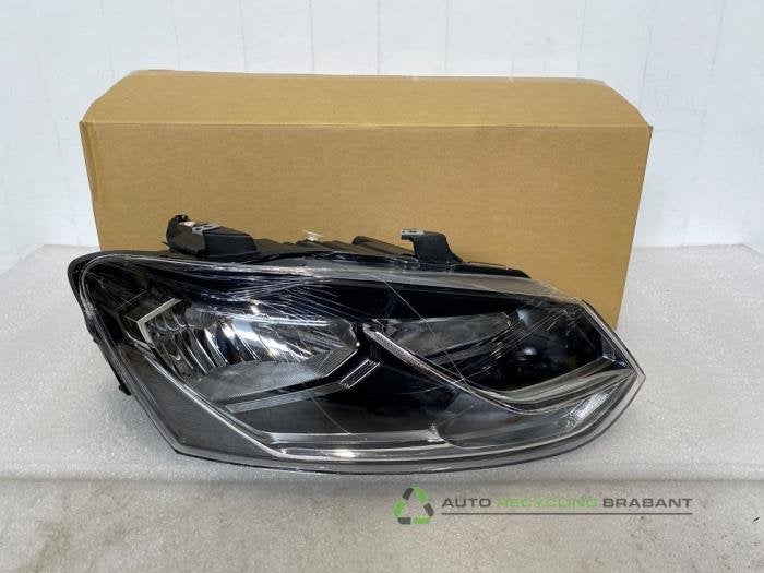 Koplamp rechts van een Volkswagen Polo, 12 maanden garantie, -, Volkswagen, -